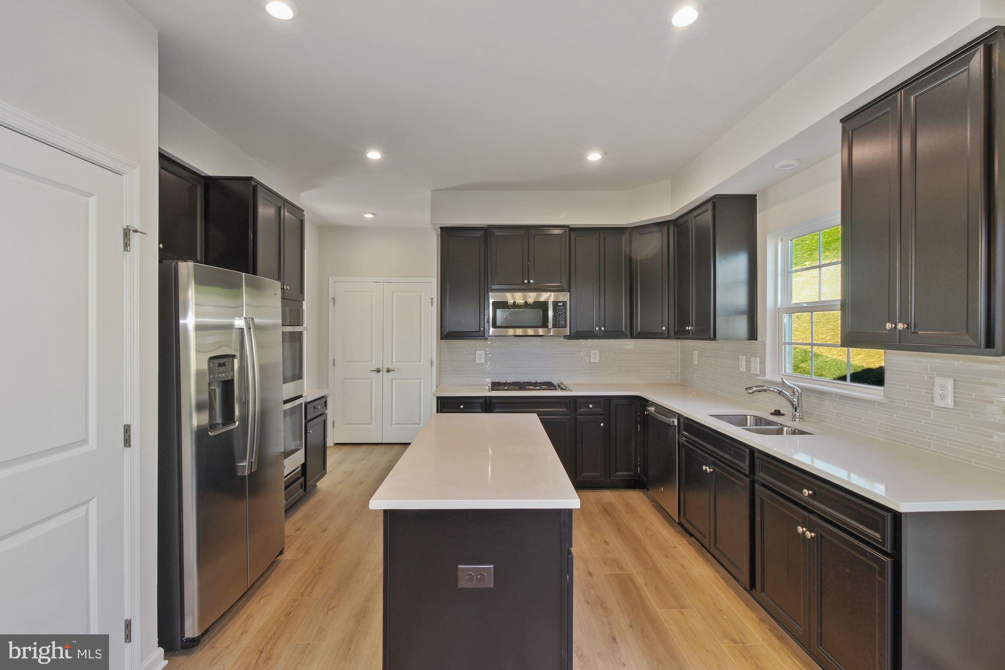 301 Greenwood Road Spring Grove, PA 17362 - Photo 22 of 34