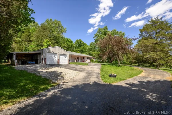 $349,900 | 6760 Pioneer Trail Northeast, Georgetown, IN 47122