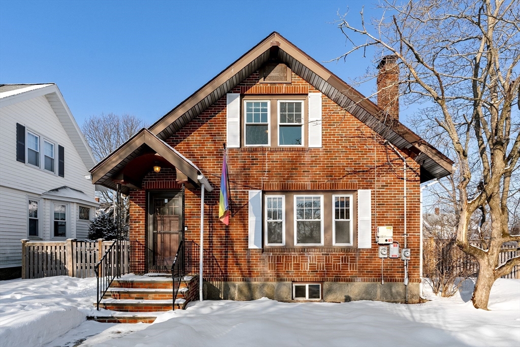25 Moffat Road Quincy, MA 02169 - Photo 1 of 41 Gallery Image 1
