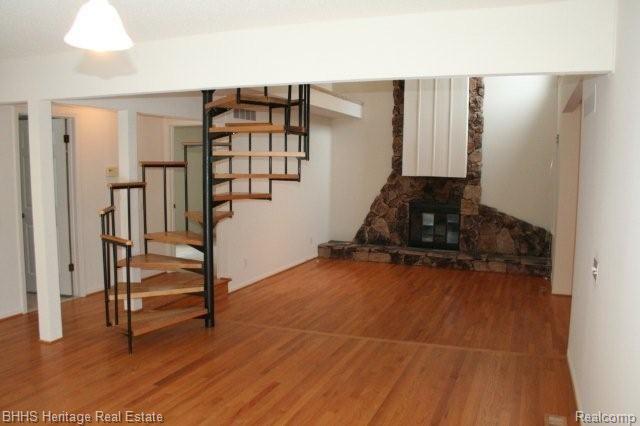 1240 Middle Road Highland, MI 48357 - Photo 4 of 17 Great Room