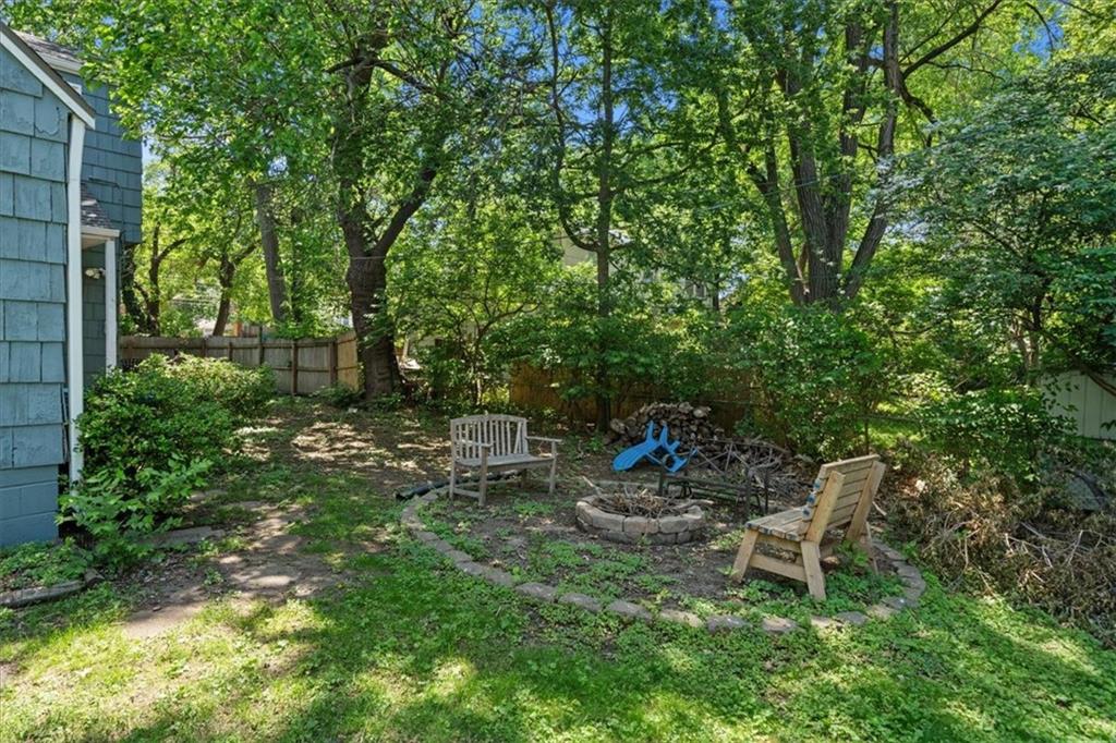 2001 West 79th Street Prairie Village, KS 66208 - Photo 25 of 27