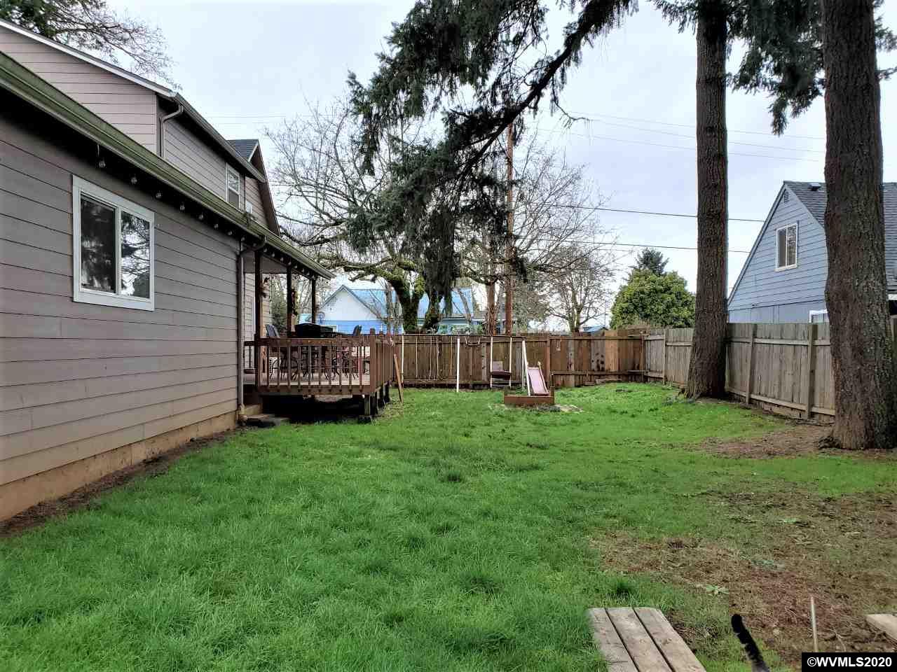 489 Southwest Cherry Street Dallas, OR 97338 - Photo 19 of 20 Gallery Image 19
