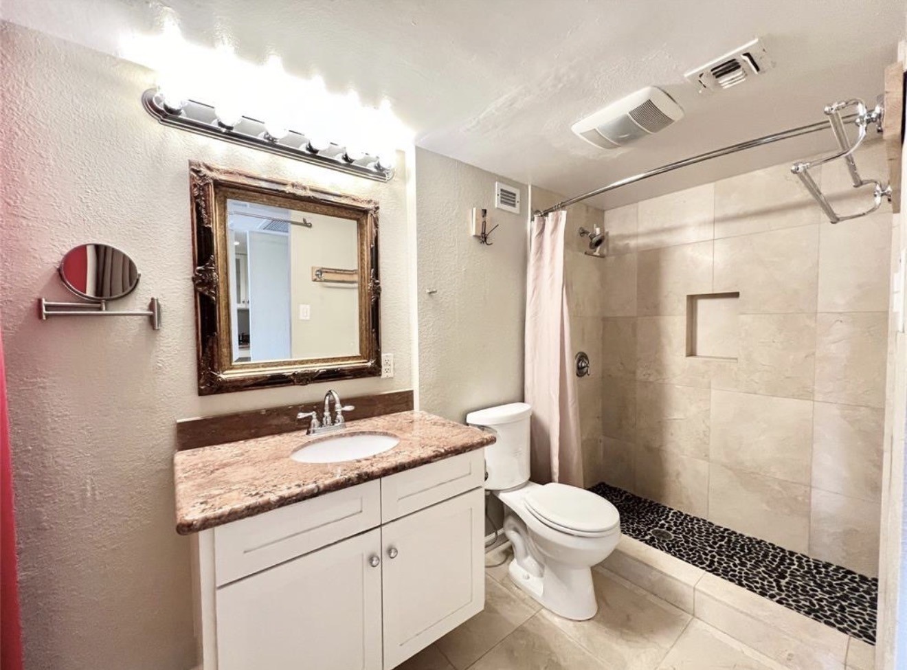 2016 Main Street, Unit 1708 Houston, TX 77002 - Photo 16 of 18