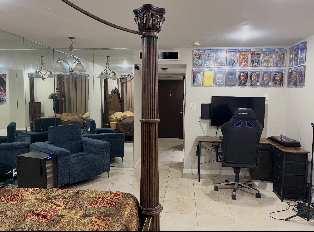 2016 Main Street, Unit 1708 Houston, TX 77002 - Photo 2 of 10 a living room with furniture and a flat screen tv