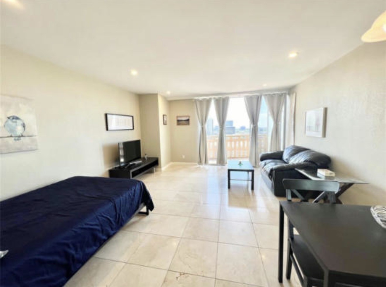 2016 Main Street, Unit 1708 Houston, TX 77002 - Photo 9 of 18