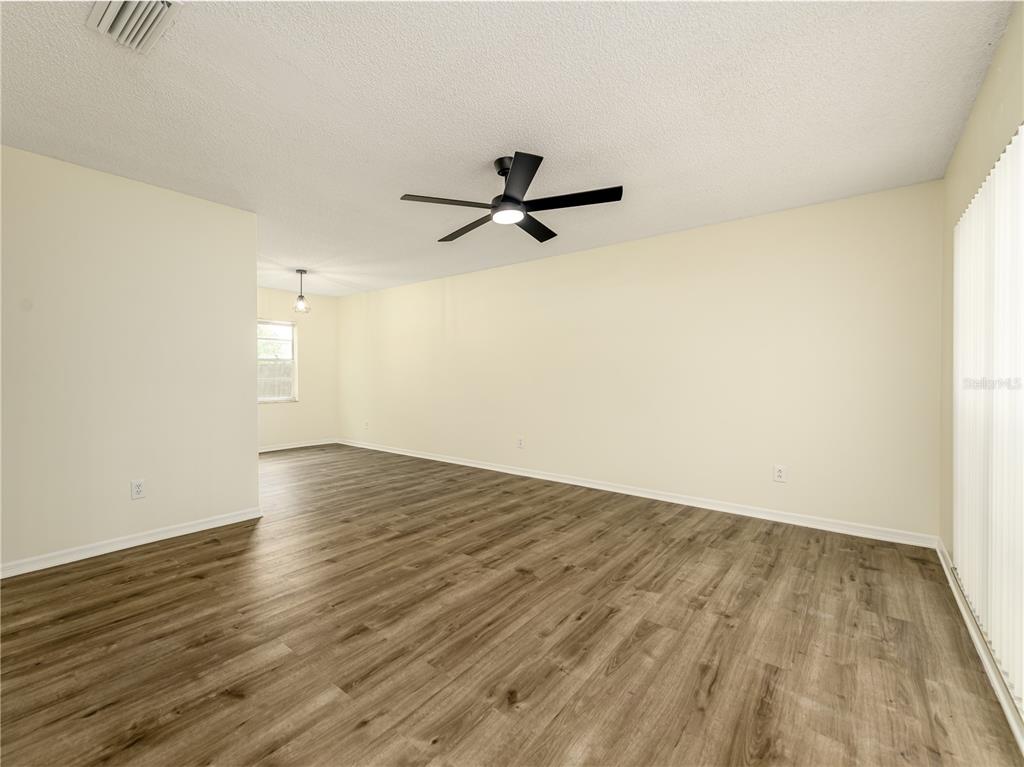 9703 Fox Hollow Road Tampa, FL 33647 - Photo 3 of 31