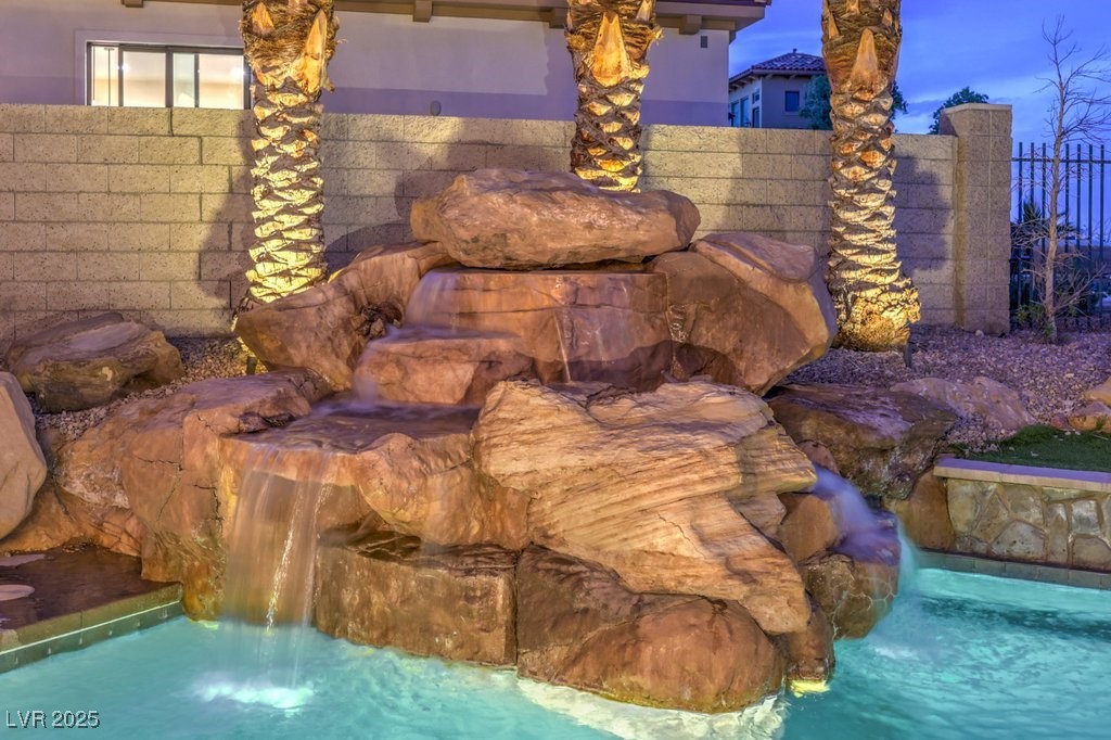 1377 Ruby Sky Court Henderson, NV 89052 - Photo 8 of 61 Exterior details with fence