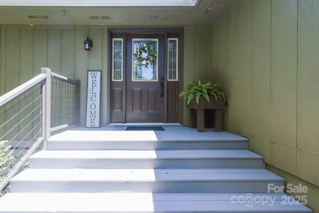 $399,000 | 373 Fox Trce Drive, Sylva, NC 28779