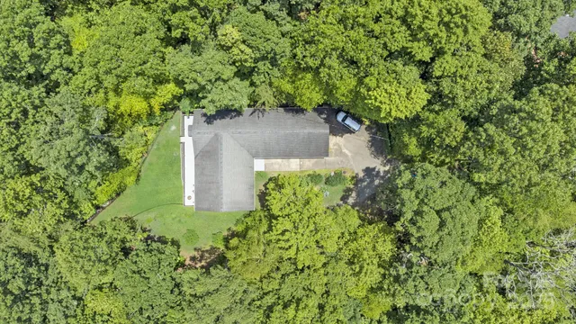 $399,000 | 373 Fox Trce Drive, Sylva, NC 28779