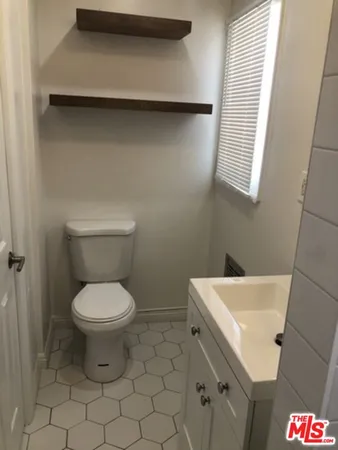 $1,990 | 5420 Alvern Circle, Unit D, Los Angeles, CA 90045