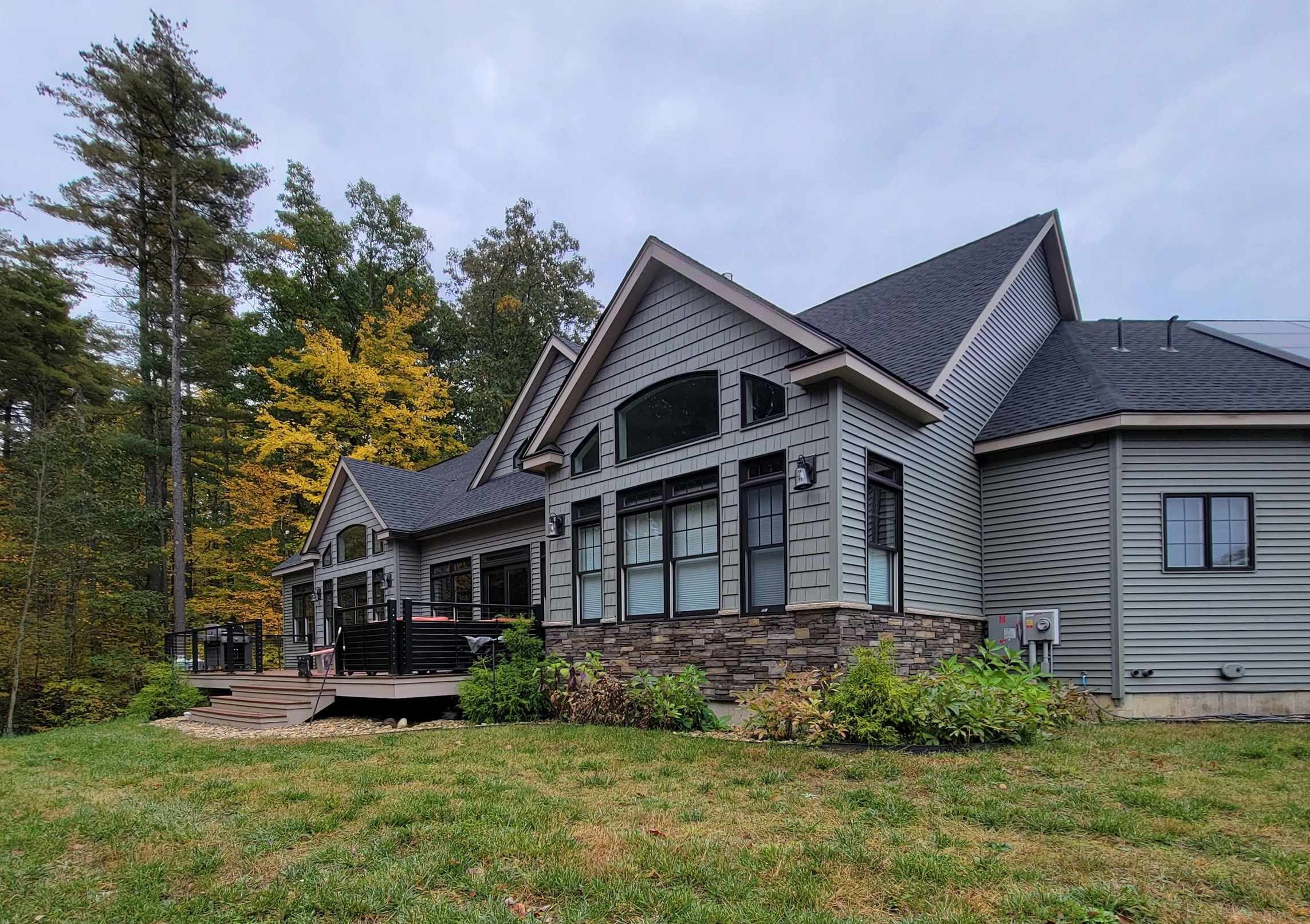 19 Metacomet Drive Sandown, NH 03873 - Photo 1 of 26