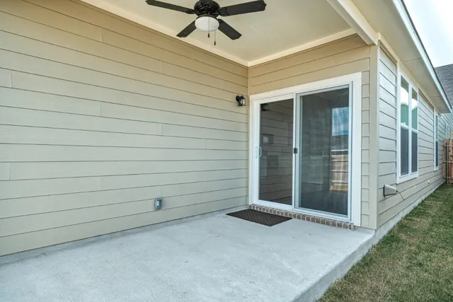 $1,950 | 7631 Europa Avenue, Round Rock, TX 78665