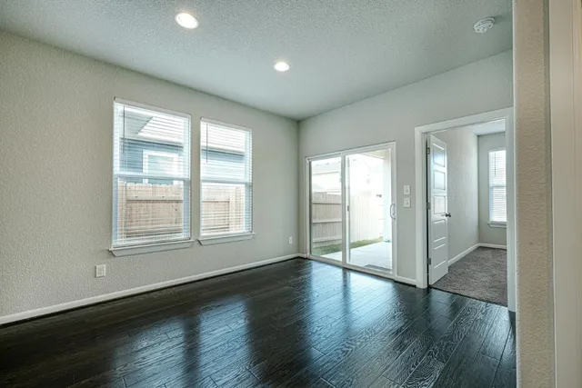 $1,950 | 7631 Europa Avenue, Round Rock, TX 78665