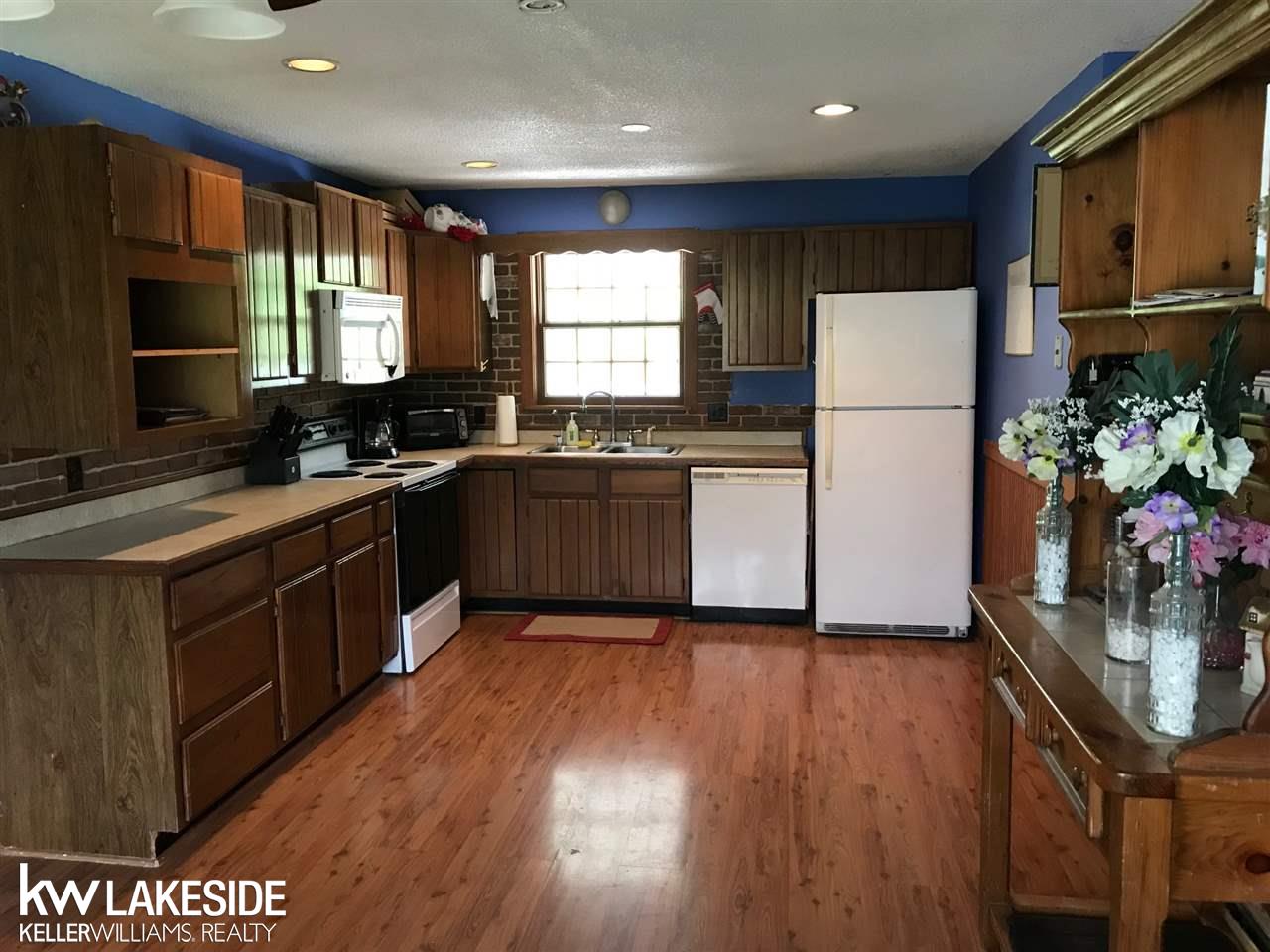 76989 Coon Creek Road Armada, MI 48005 - Photo 10 of 19 31350346-9.JPG