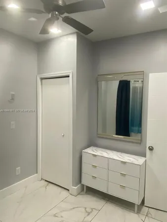 $2,100 | 2242 Polk Street, Unit 2, Hollywood, FL 33020