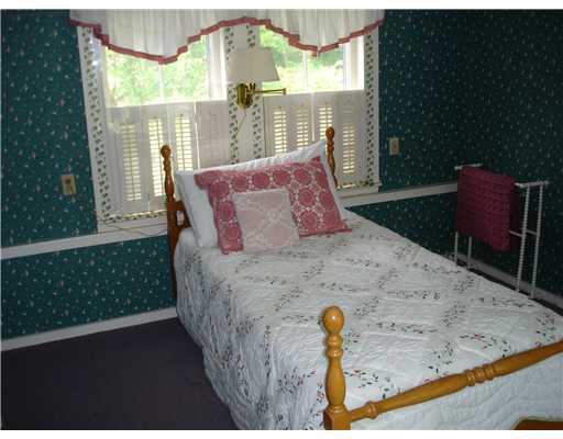 44 River Road Buxton, ME 04093 - Photo 20 of 30 Bedroom.