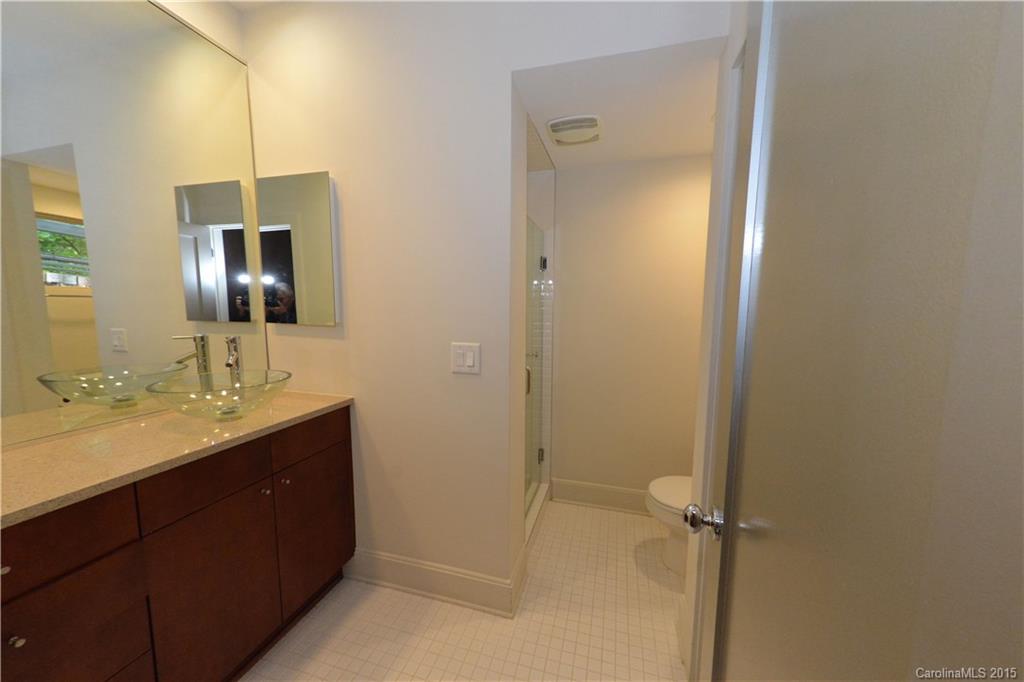 420 Queens Road, Unit 9 Charlotte, NC 28207 - Photo 13 of 16 Gallery Image 13