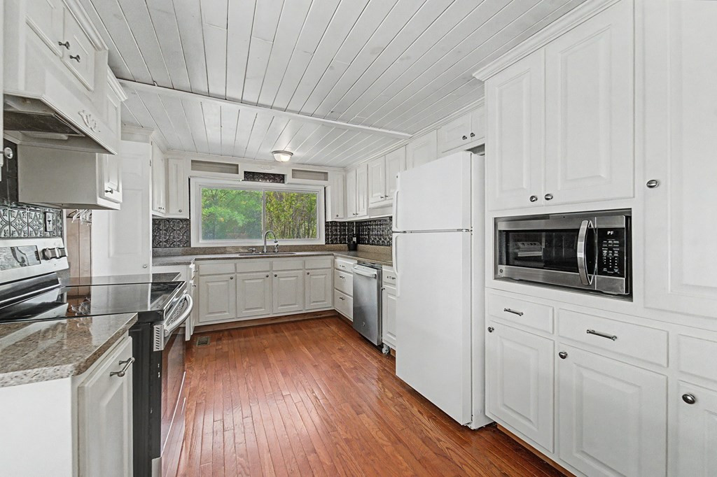 1303 Atoah Road Robbinsville, NC 28771 - Photo 11 of 62