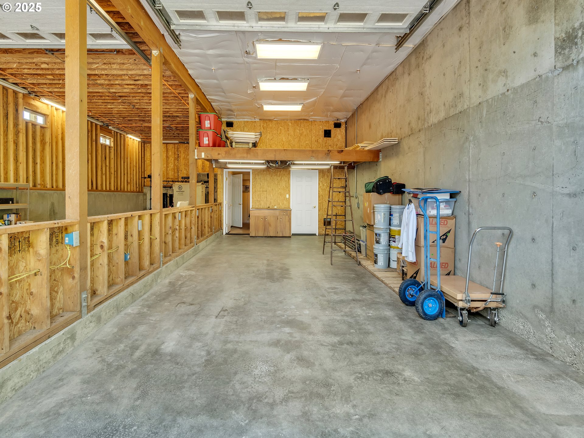 13424 Ehlen Road Northeast Aurora, OR 97002 - Photo 37 of 48 a view of parking