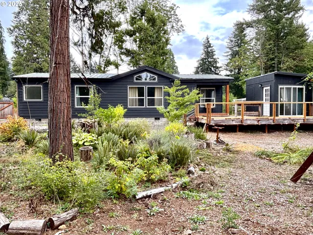 $349,000 | 44989 McKenzie Highway, Leaburg, OR 97489