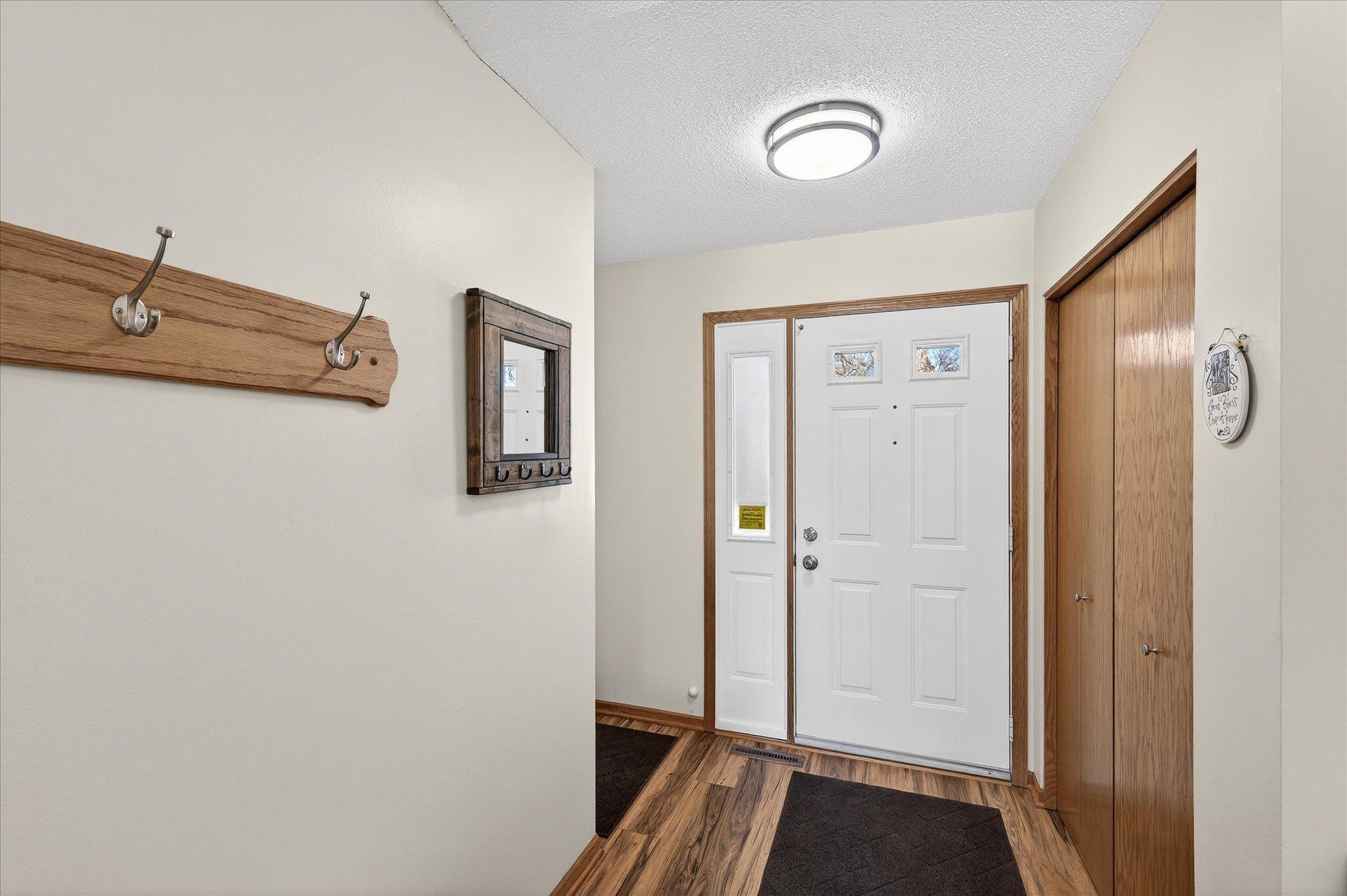 9141 Sierra Road Woodbury, MN 55125 - Photo 20 of 24