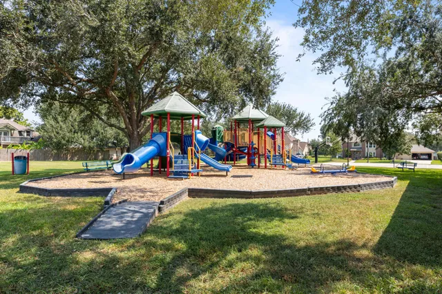 $629,000 | 2408 Sawgrass Court, League City, TX 77573