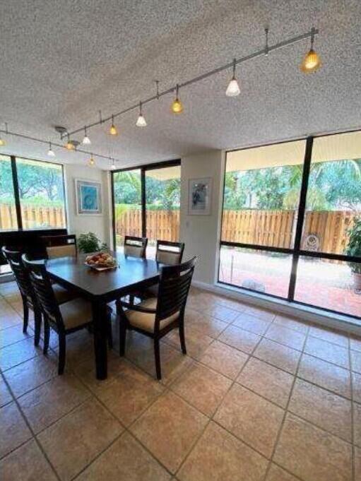5705 Fox Hollow Drive, Unit B Boca Raton, FL 33486 - Photo 17 of 30 17