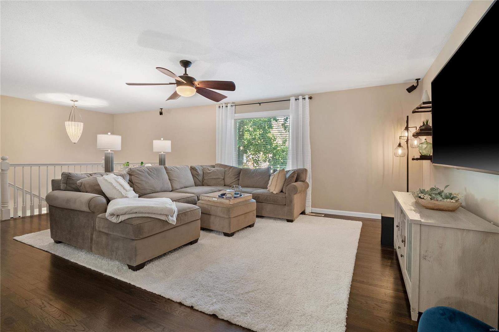 11664 Chieftain Drive St. Louis, MO 63146 - Photo 4 of 40