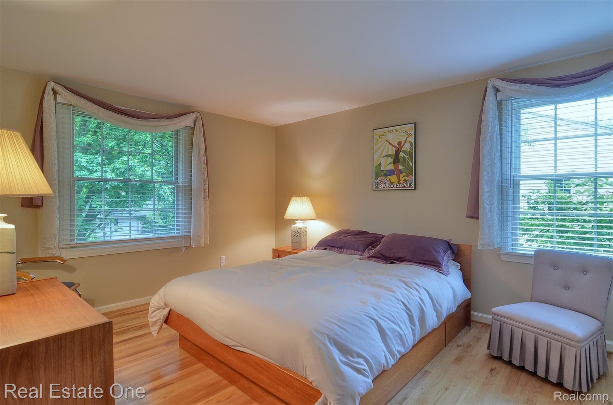 33877 Hunters Pointe Road Farmington, MI 48331 - Photo 28 of 44 135.jpg