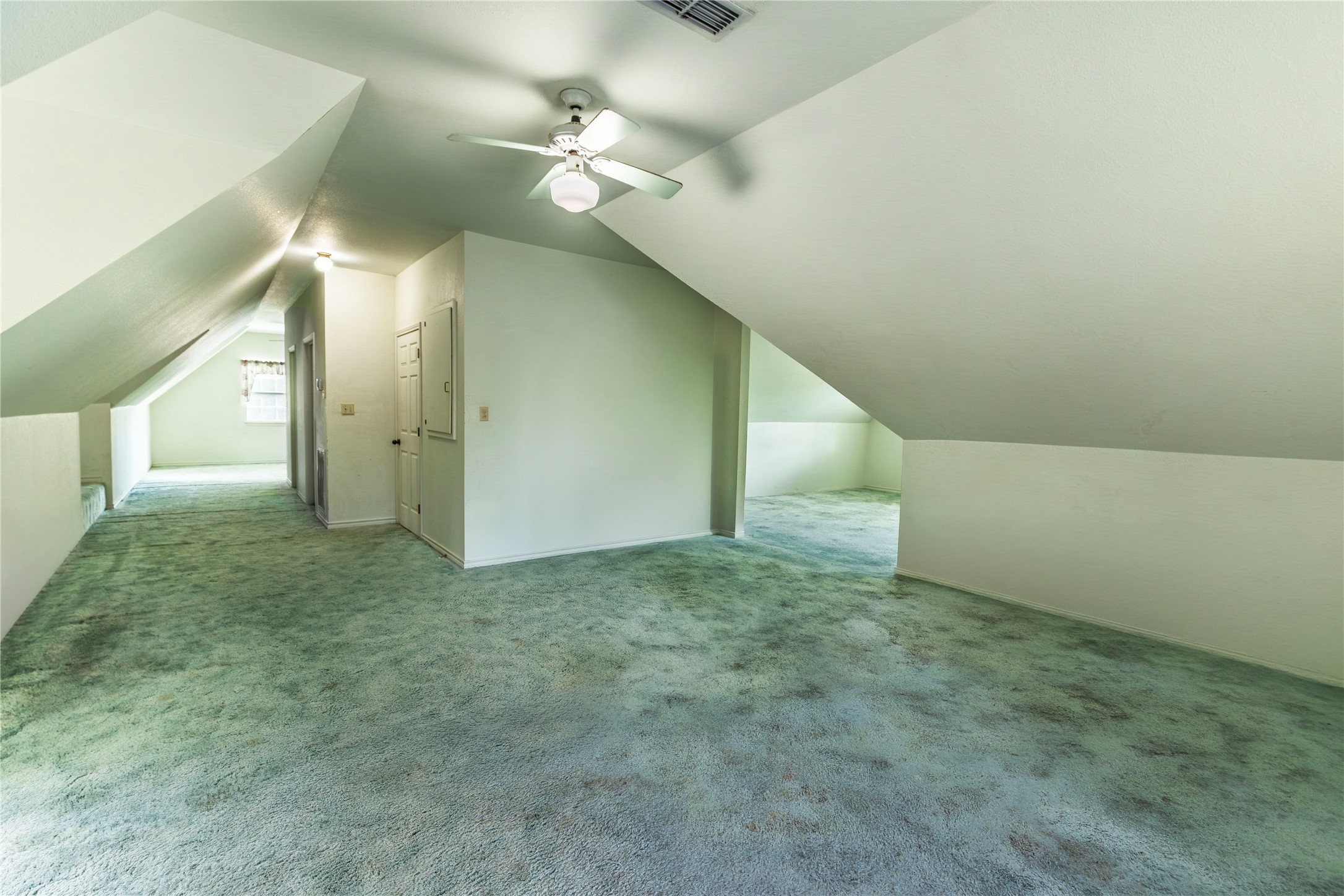 636 Deer Run Road Bellville, TX 77418 - Photo 13 of 23 a view of an empty room