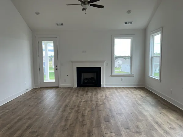 $3,200 | 838 Sugarbush Lane, Spring Hill, TN 37174