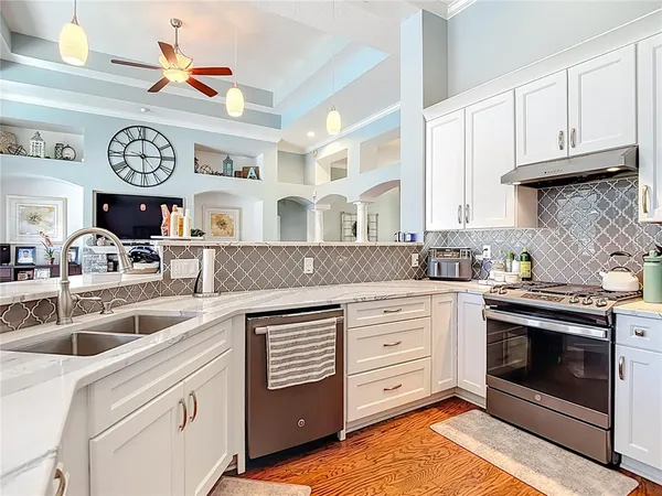 $700,000 | 4805 Tea Rose Court, Lutz, FL 33558