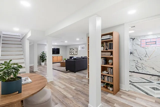 $379,000 | 9633 South Yale Avenue, Chicago, IL 60628