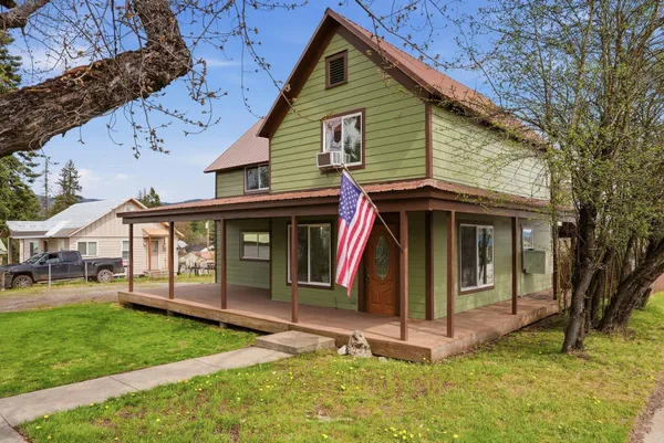 $350,000 | 404 North Spokane Avenue, Newport, WA 99156