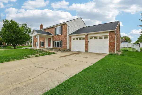 $365,000 | 851 Hacienda Court, Villa Hills, KY 41017