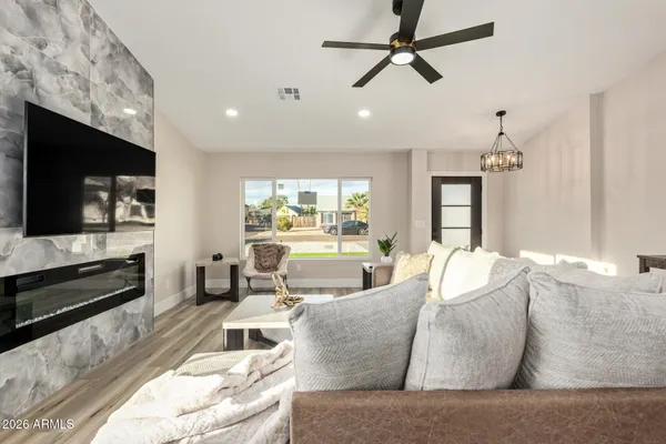 $499,000 | 6221 West Comet Avenue, Glendale, AZ 85302
