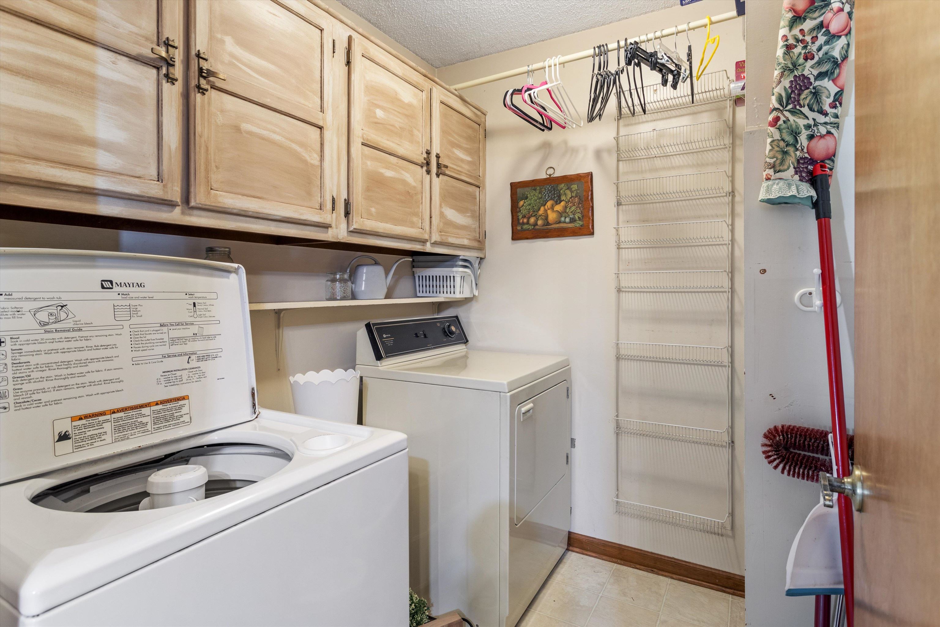 509 Shelton Road Collierville, TN 38017 - Photo 18 of 21 a utility room with dryer and washer