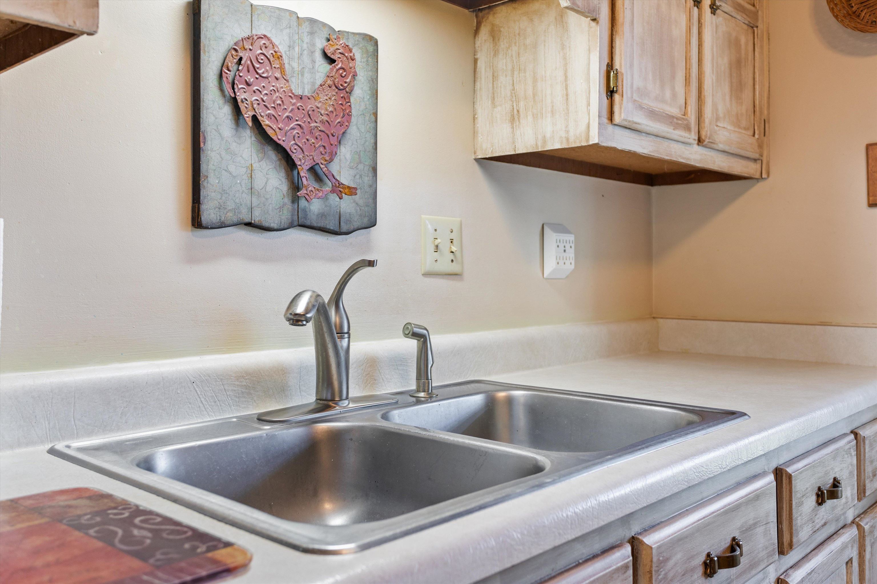 509 Shelton Road Collierville, TN 38017 - Photo 8 of 21 a close view of sink and tap