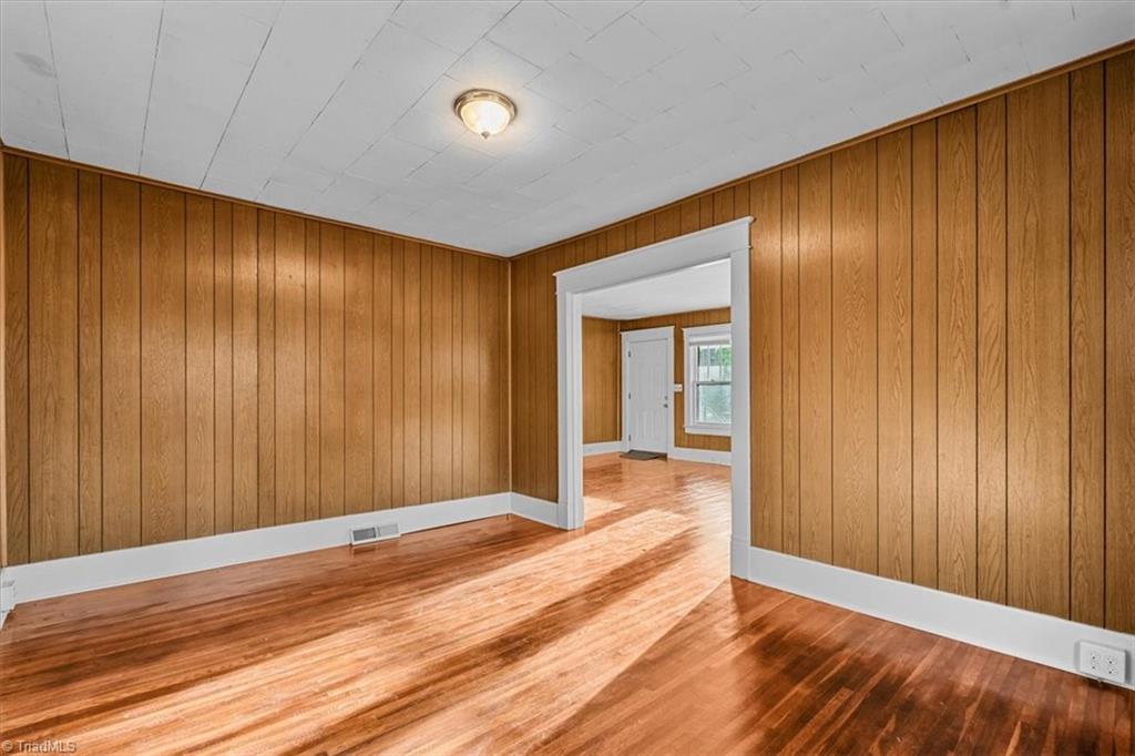 408 Hodgin Street High Point, NC 27262 - Photo 12 of 27