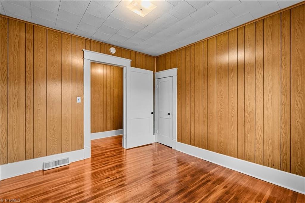 408 Hodgin Street High Point, NC 27262 - Photo 24 of 27