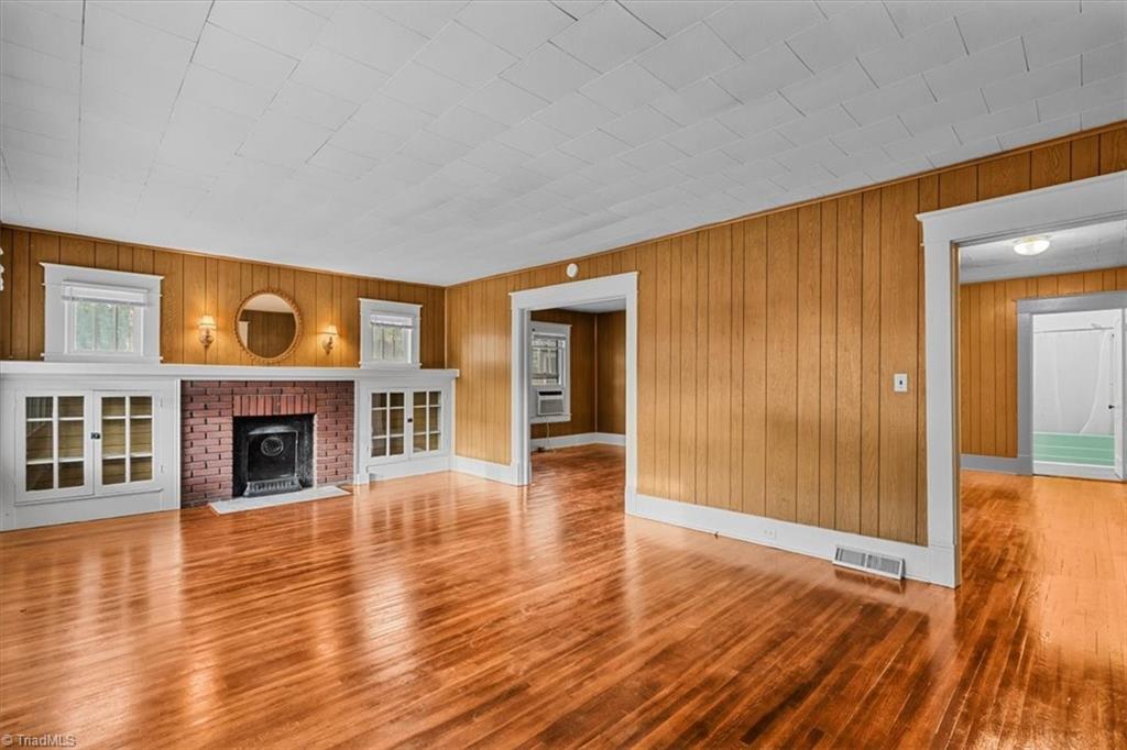 408 Hodgin Street High Point, NC 27262 - Photo 3 of 27