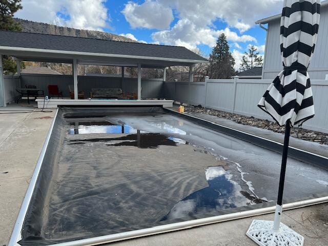 1650 Pine Grove Road Klamath Falls, OR 97603 - Photo 24 of 25 pool & Cabana