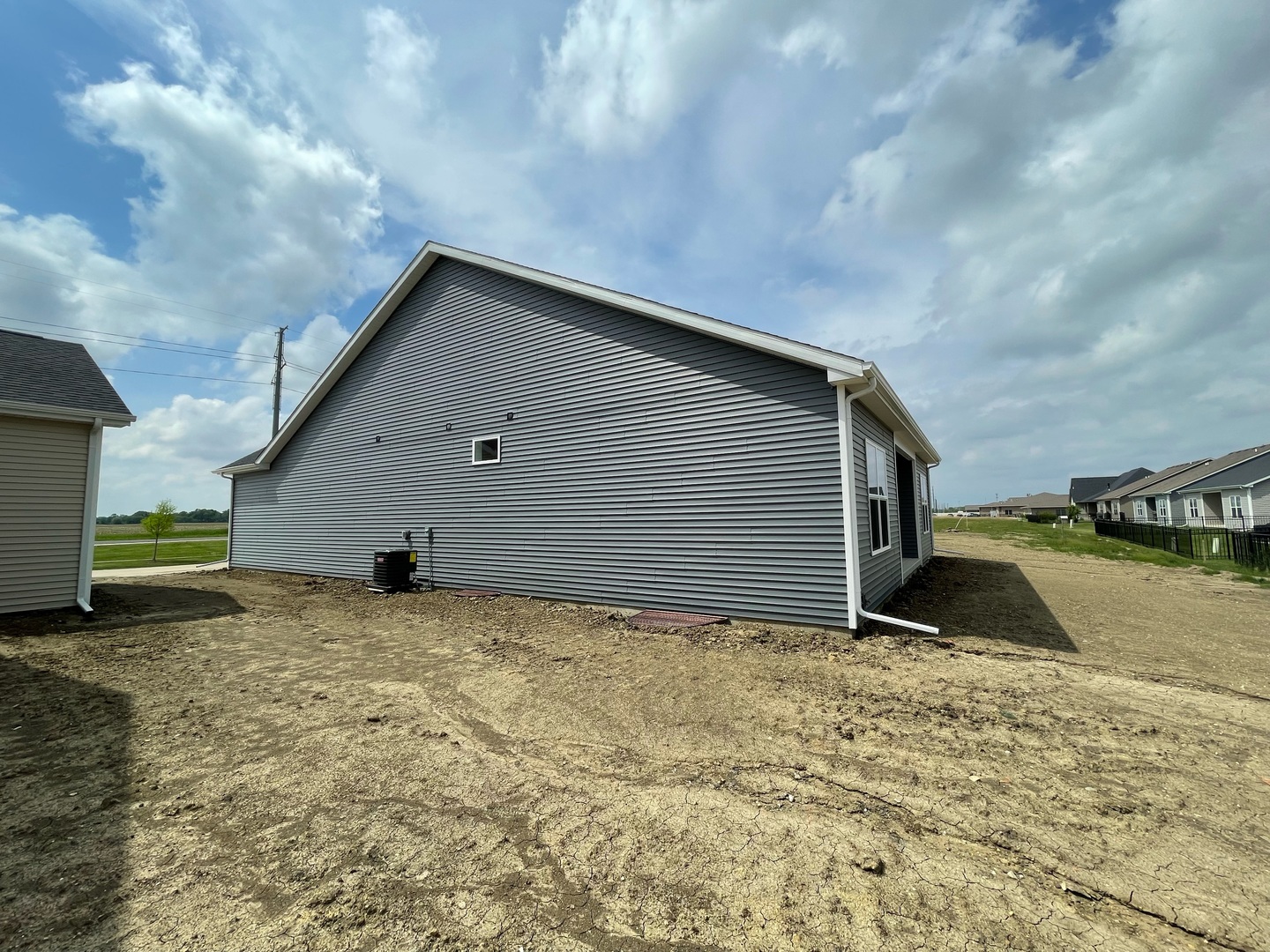 3910 Bay Circle Champaign, IL 61822 - Photo 48 of 49 a backyard of a house