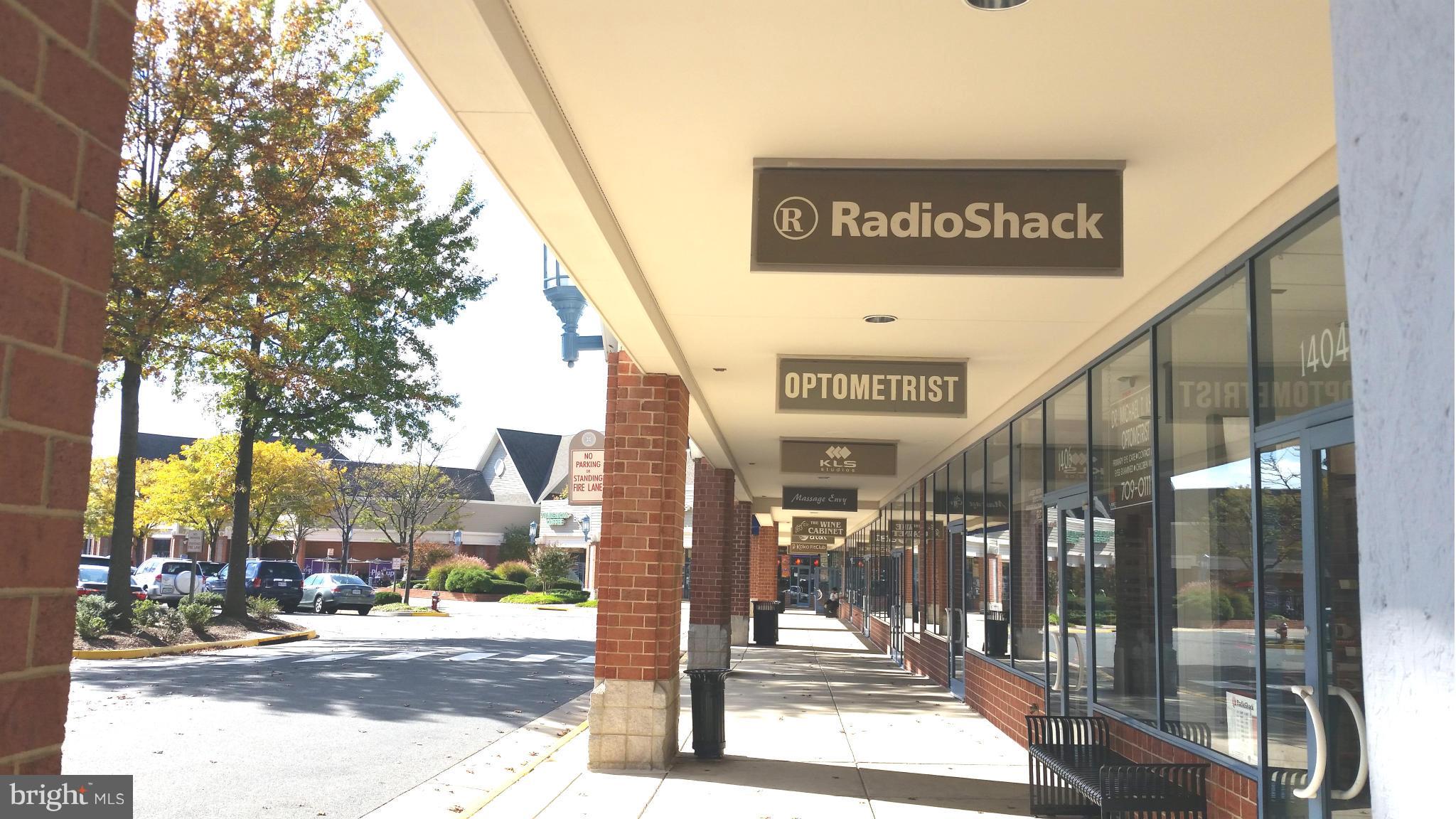 1305 Windleaf Drive, Unit G Reston, VA 20194 - Photo 23 of 27 North Point Shopping Center
