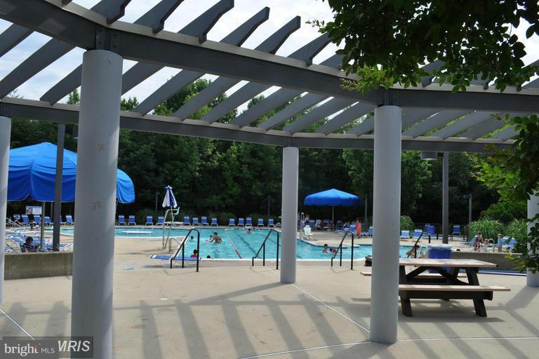 1305 Windleaf Drive, Unit G Reston, VA 20194 - Photo 24 of 27 Community