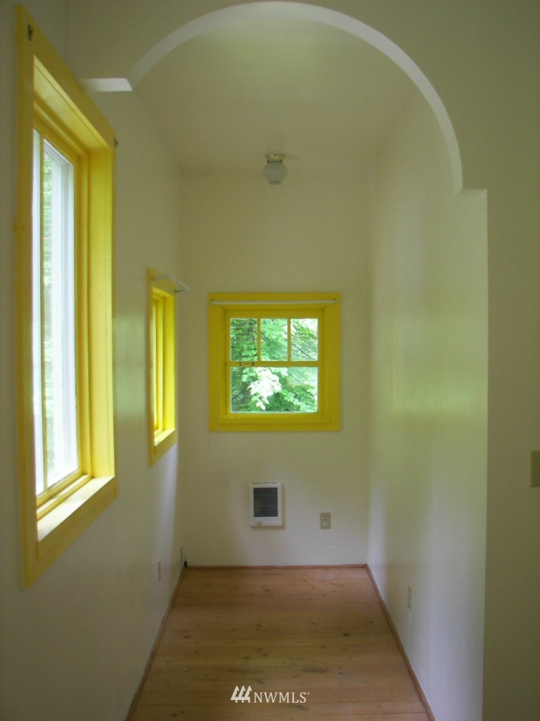 926 Maple Valley Road Southwest Olympia, WA 98512 - Photo 14 of 20 Gallery Image 14