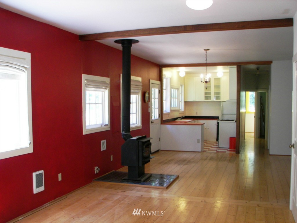 926 Maple Valley Road Southwest Olympia, WA 98512 - Photo 5 of 20 Gallery Image 5