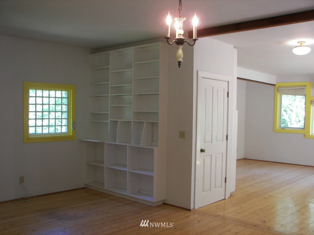 926 Maple Valley Road Southwest Olympia, WA 98512 - Photo 9 of 20 Gallery Image 9