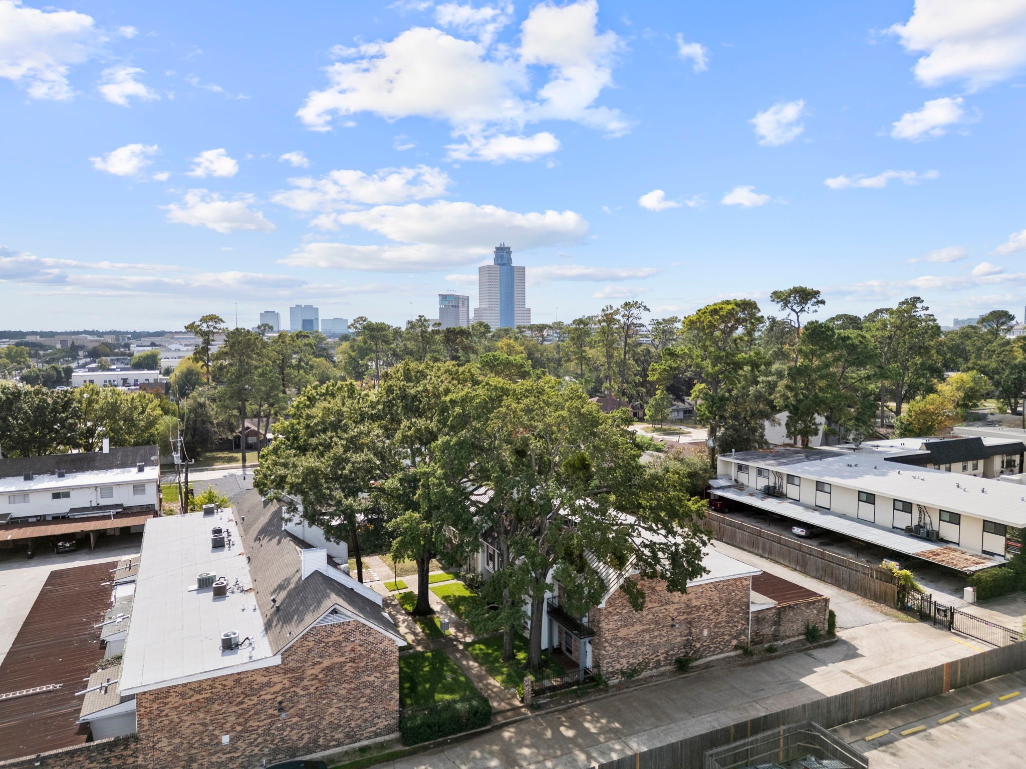 1271 Witte Road, Unit 26 Houston, TX 77055 - Photo 27 of 27 a view of a city