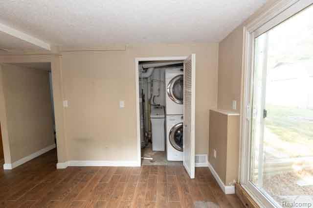 1160 Miller Road Lake Orion, MI 48362 - Photo 14 of 27